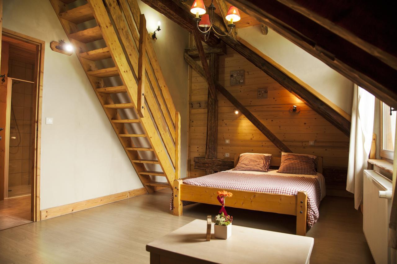 Chalet La Ferme De Noemie Mercury-Gémilly Eksteriør billede